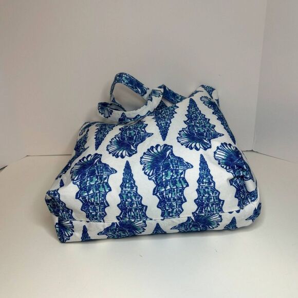 Lilly Pulitzer Seashell Large Tote Shoulder Bag Womens White Blue Desigen - Picture 6 of 10